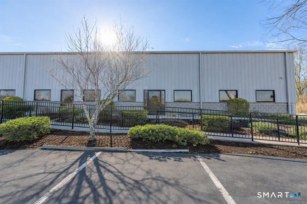 13 West Parkway Plainfield CT 06374