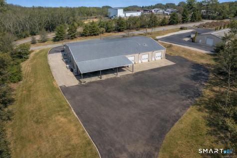 13 West Parkway Plainfield CT 06374