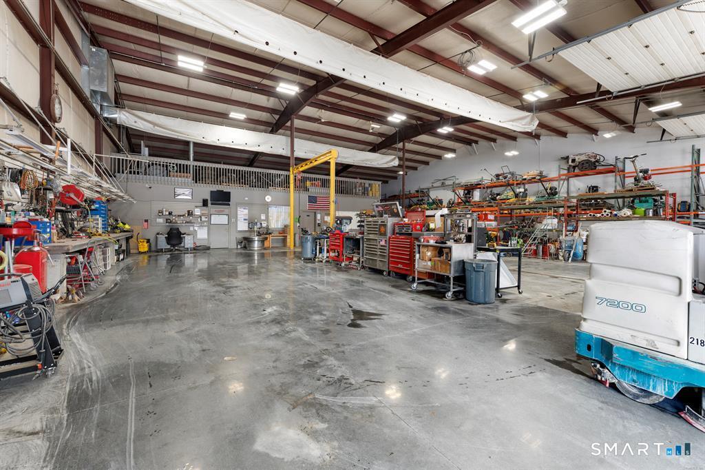 13 West Parkway Plainfield CT 06374