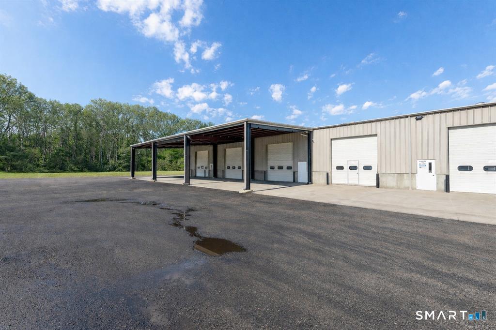 13 West Parkway Plainfield CT 06374