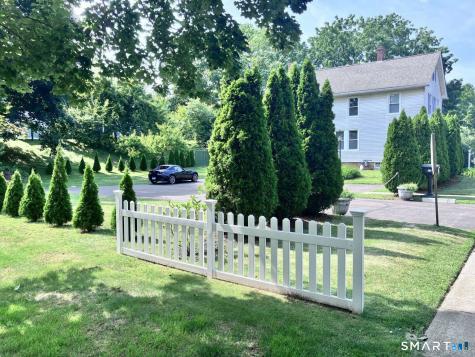 294 Church Street Guilford CT 06437