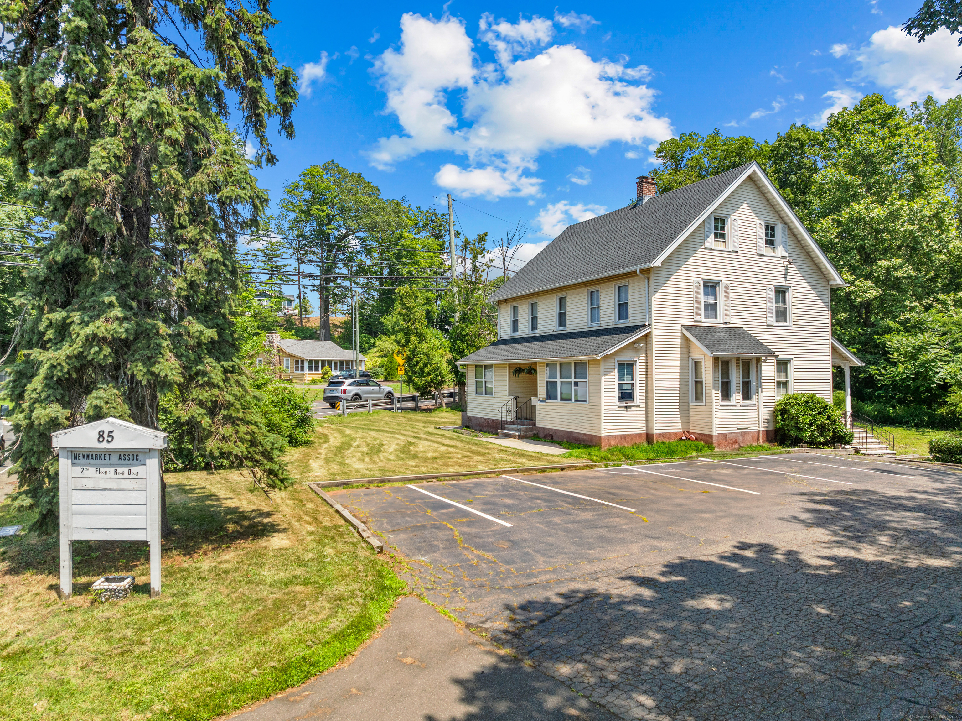 85 School Ground Road Branford CT 06405