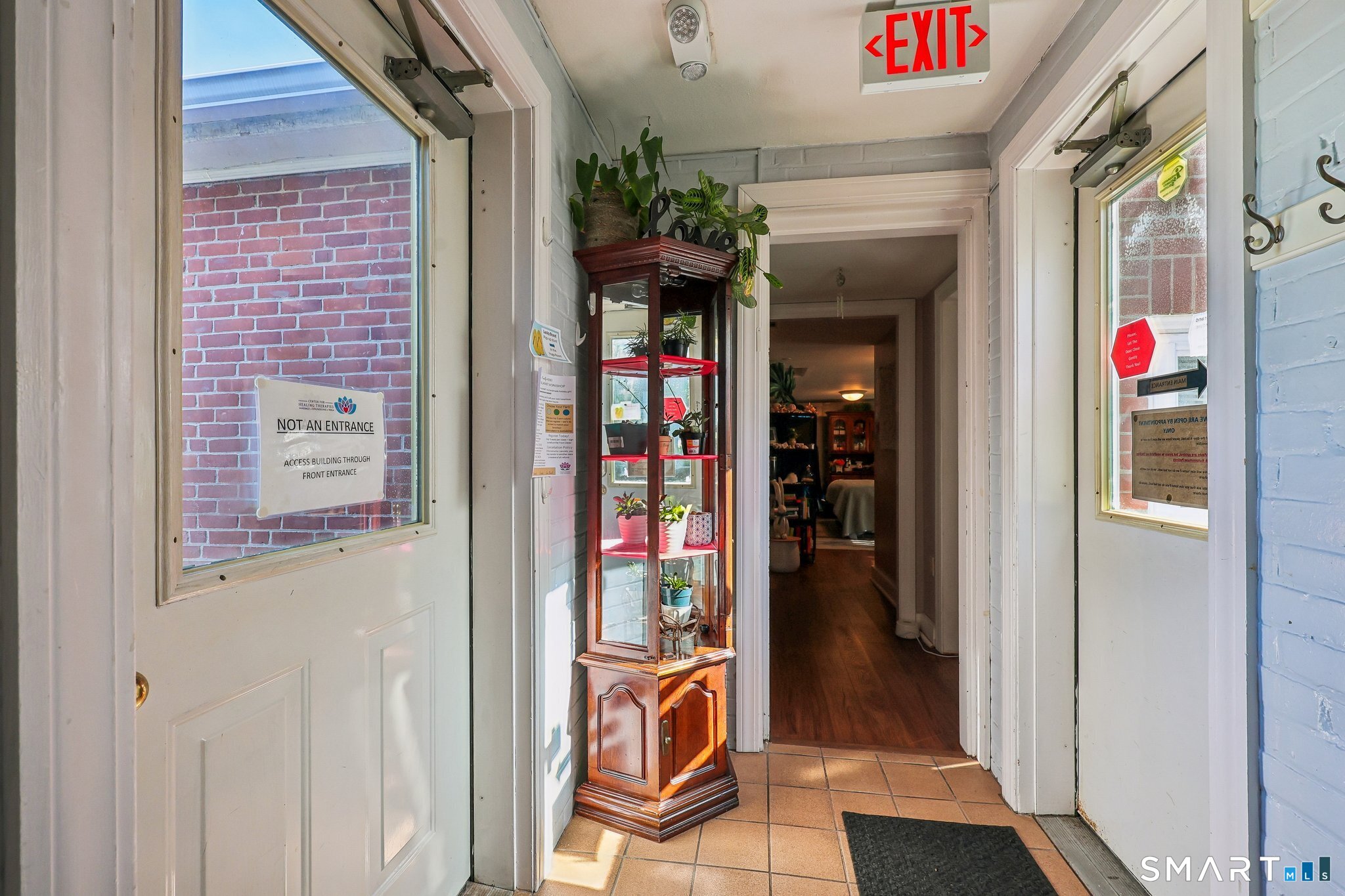 83 Boston Post Road Waterford CT 06385