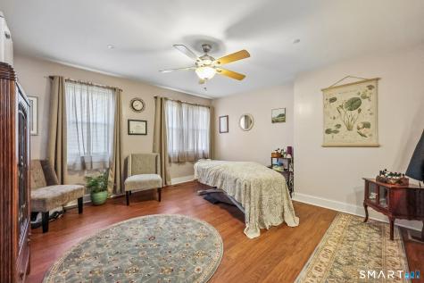 83 Boston Post Road Waterford CT 06385