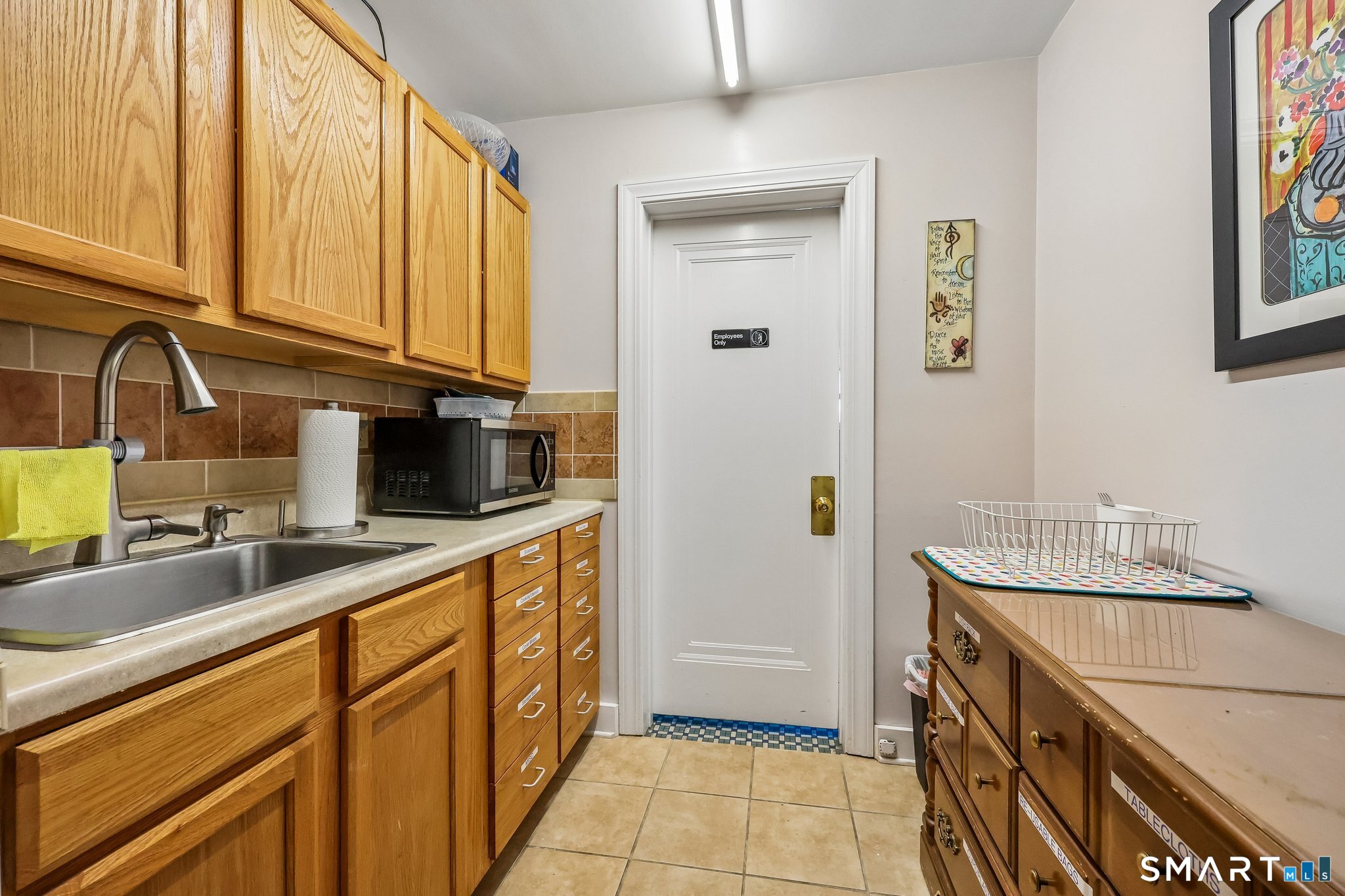83 Boston Post Road Waterford CT 06385