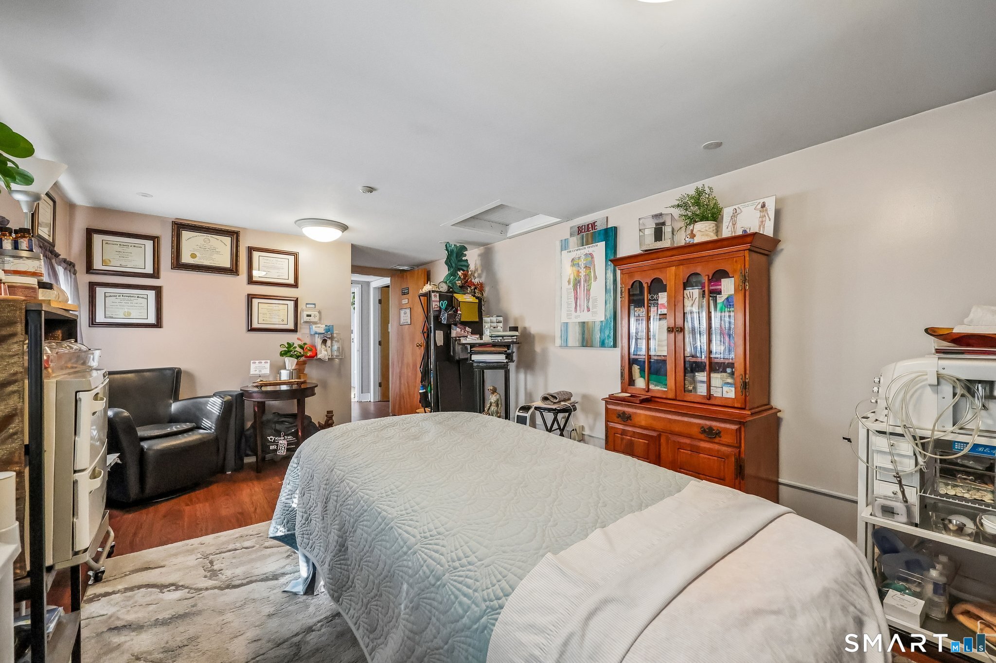 83 Boston Post Road Waterford CT 06385