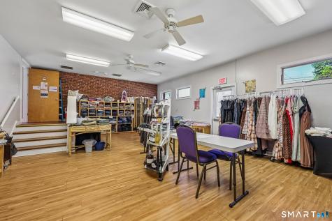 83 Boston Post Road Waterford CT 06385