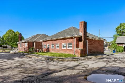 83 Boston Post Road Waterford CT 06385
