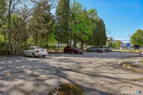 83 Boston Post Road Waterford CT 06385