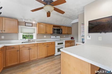 139 Riverside Drive Thompson CT 06277