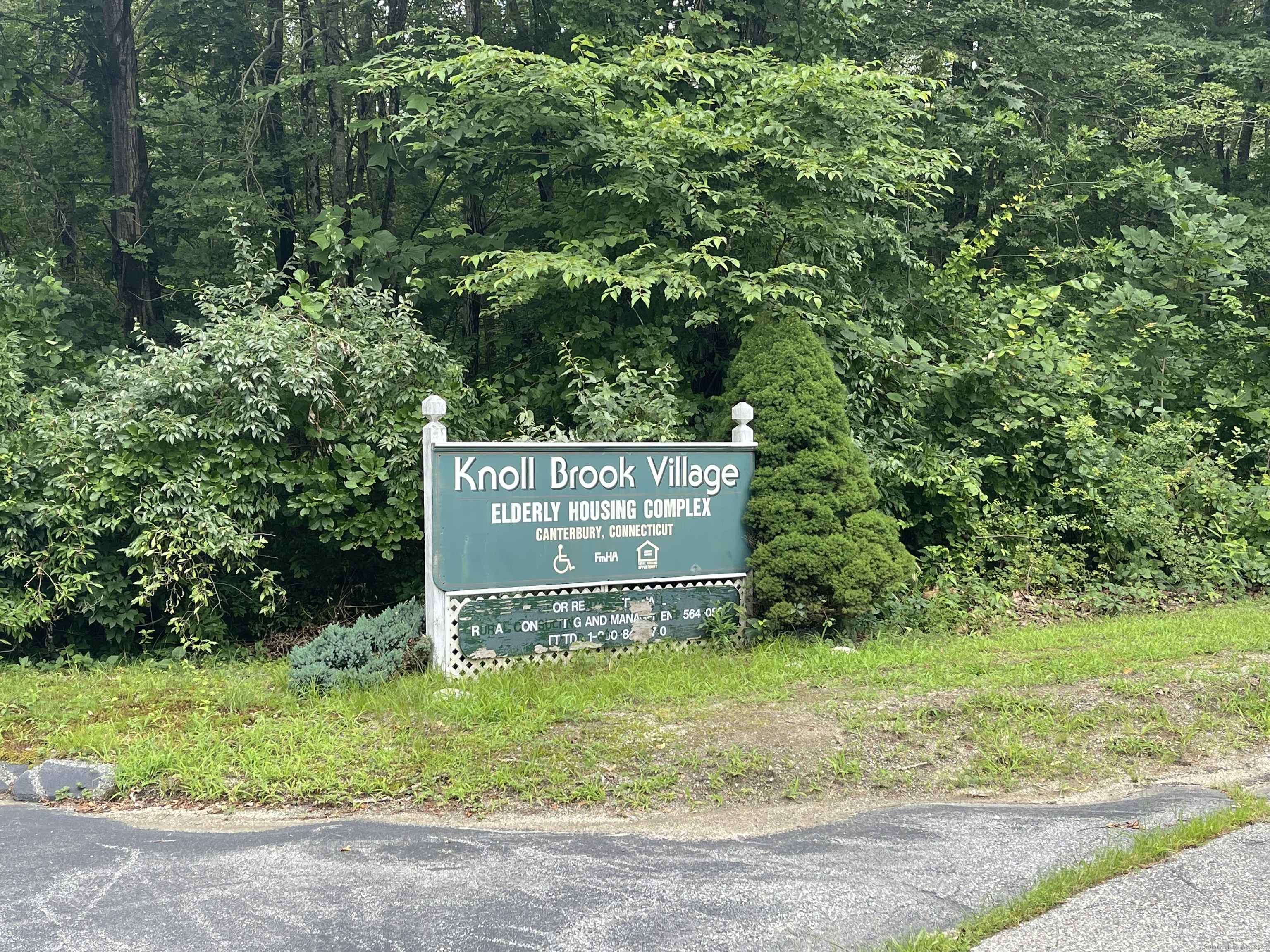 30 Knollwood Drive Canterbury CT 06331
