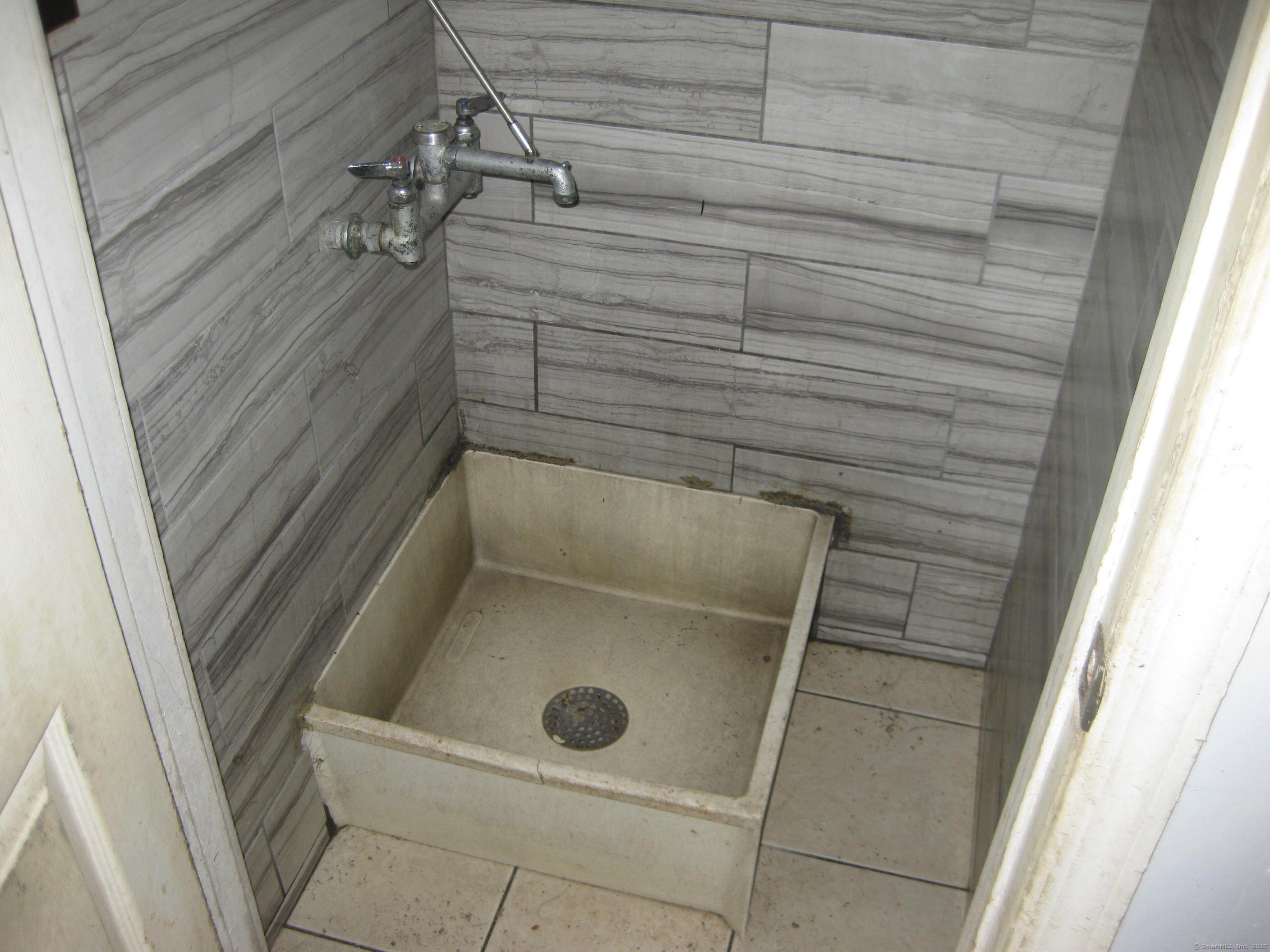 63 Selleck Street Stamford CT 06902