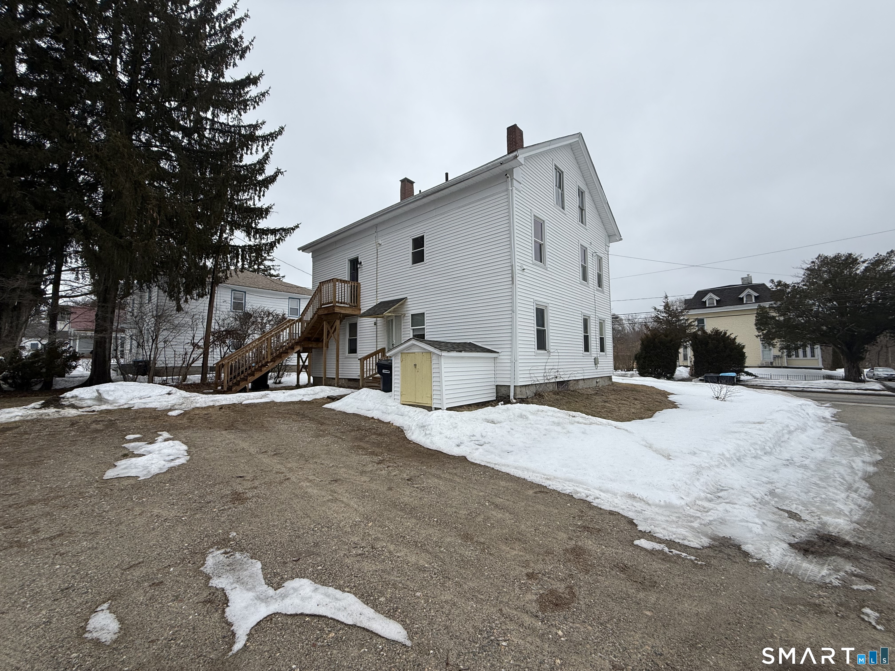 330-342 Church Street Putnam CT 06260