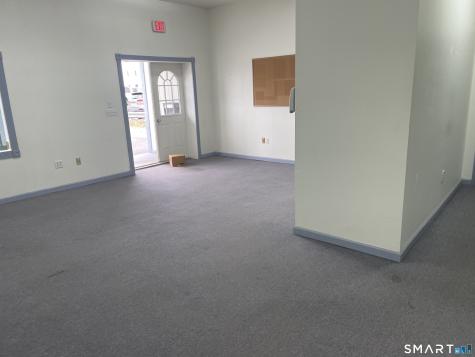 49 Poquonnock Road Groton CT 06340