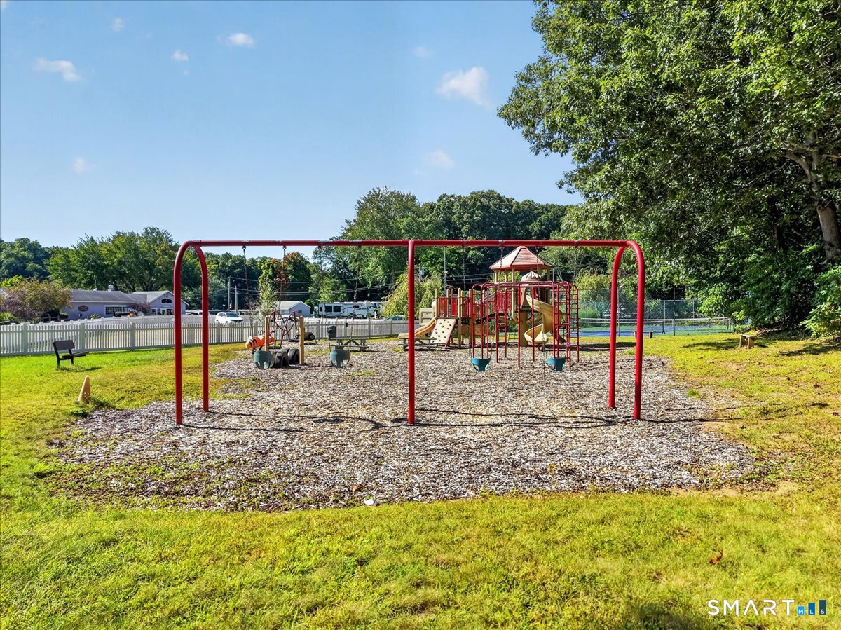 111 River Road Clinton CT 06413