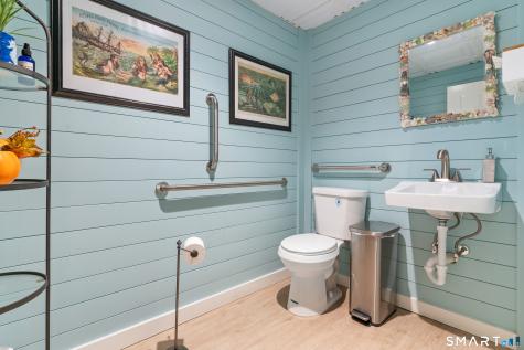 274 Hemingway Avenue East Haven CT 06512