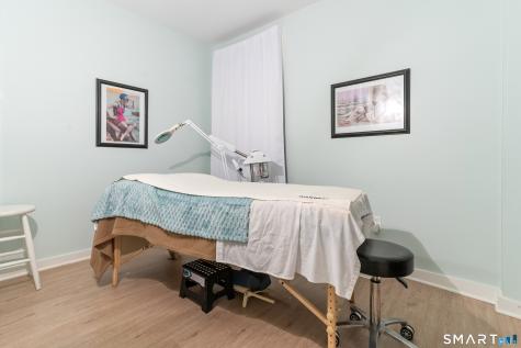 274 Hemingway Avenue East Haven CT 06512