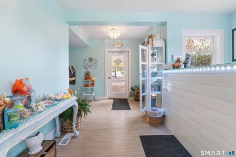 274 Hemingway Avenue East Haven CT 06512