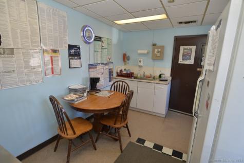 548 Middle Street Bristol CT 06010