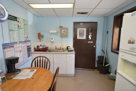 548 Middle Street Bristol CT 06010