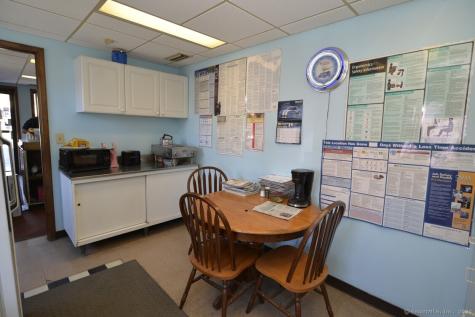 548 Middle Street Bristol CT 06010