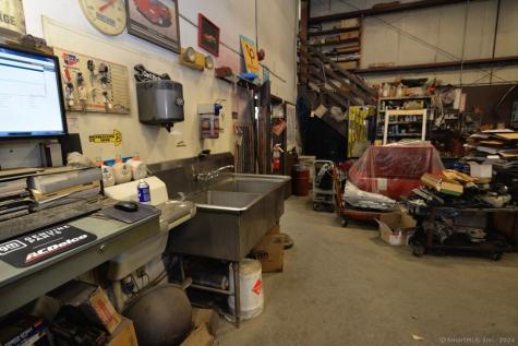548 Middle Street Bristol CT 06010