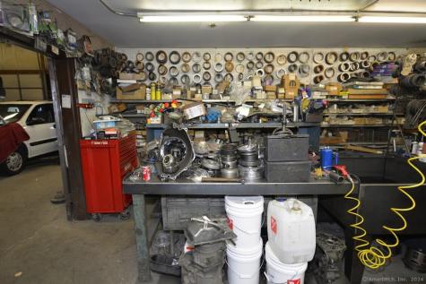548 Middle Street Bristol CT 06010