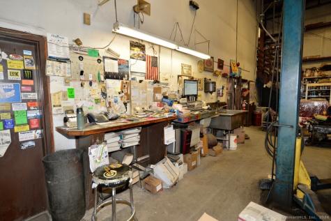 548 Middle Street Bristol CT 06010