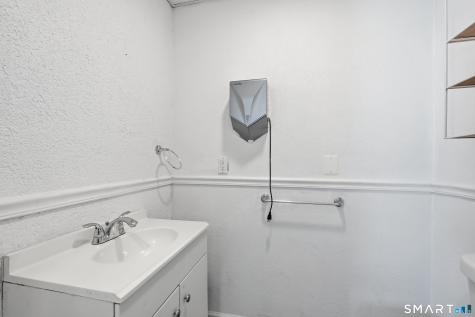 82 North Main Street Middletown CT 06457