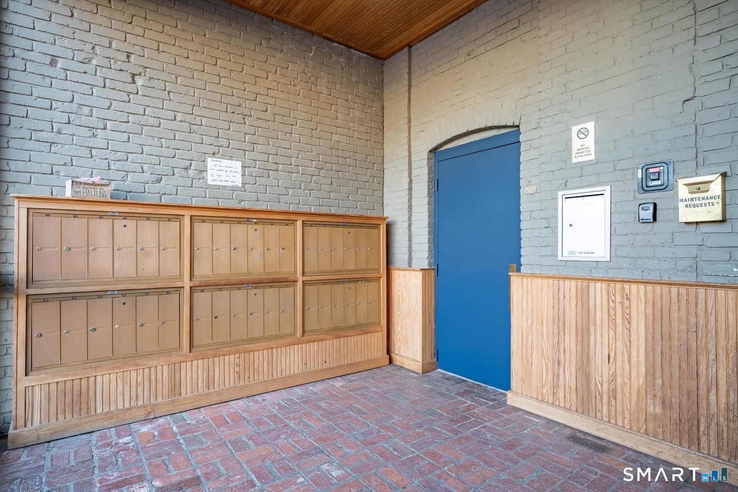 12 Water Street Groton CT 06355