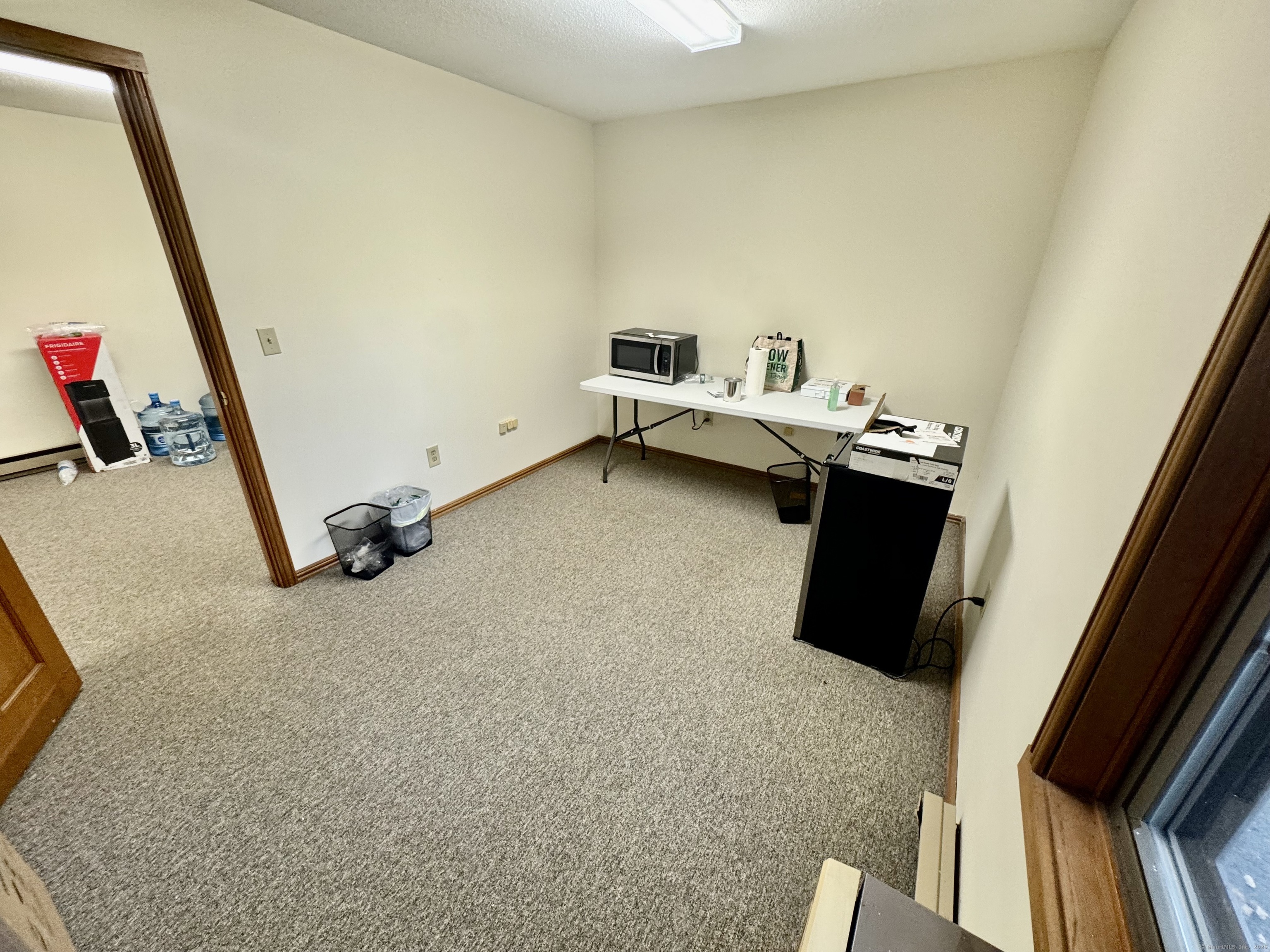 24 West Road Ellington CT 06029