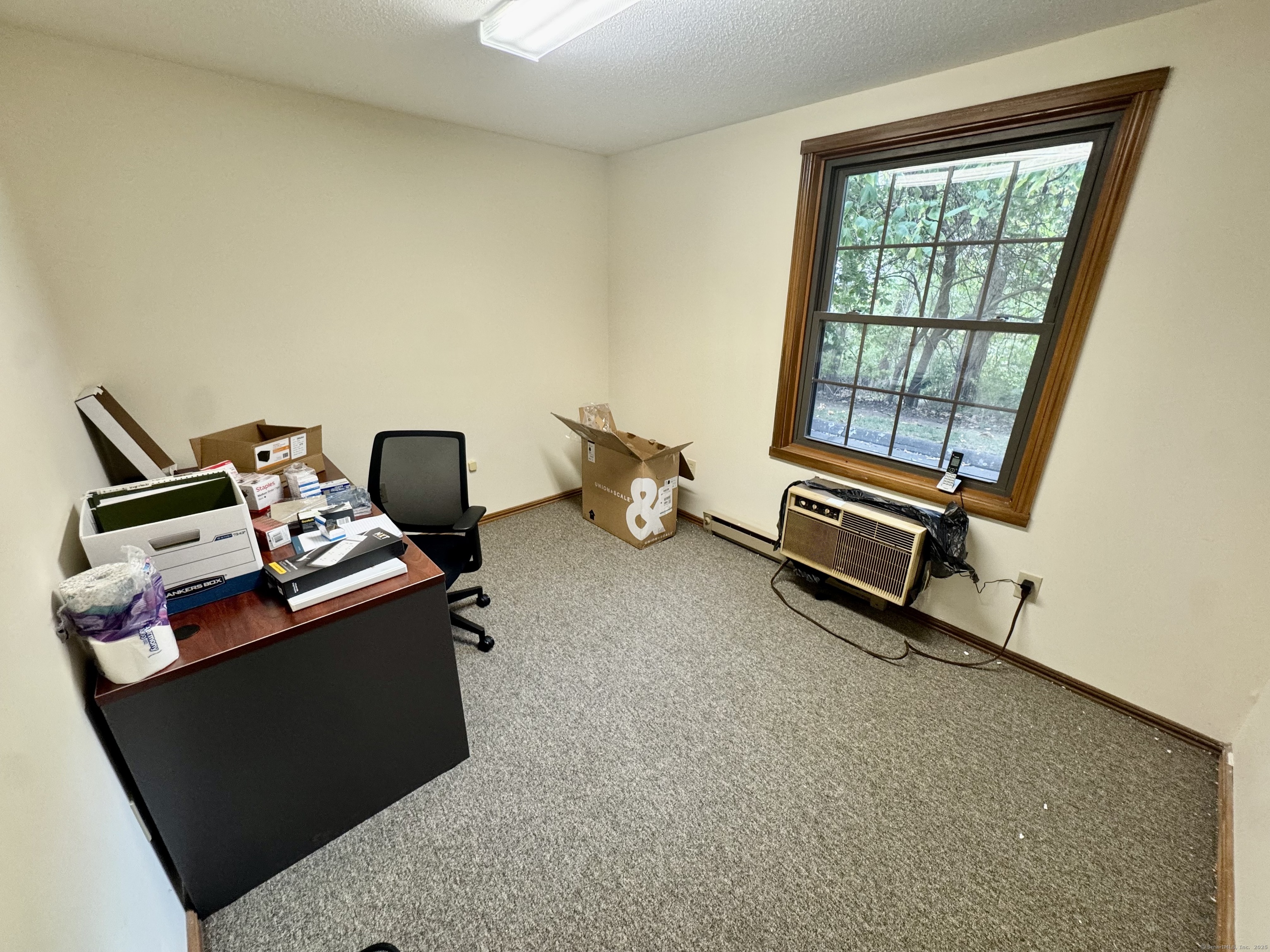 24 West Road Ellington CT 06029