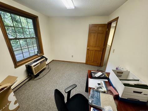 24 West Road Ellington CT 06029