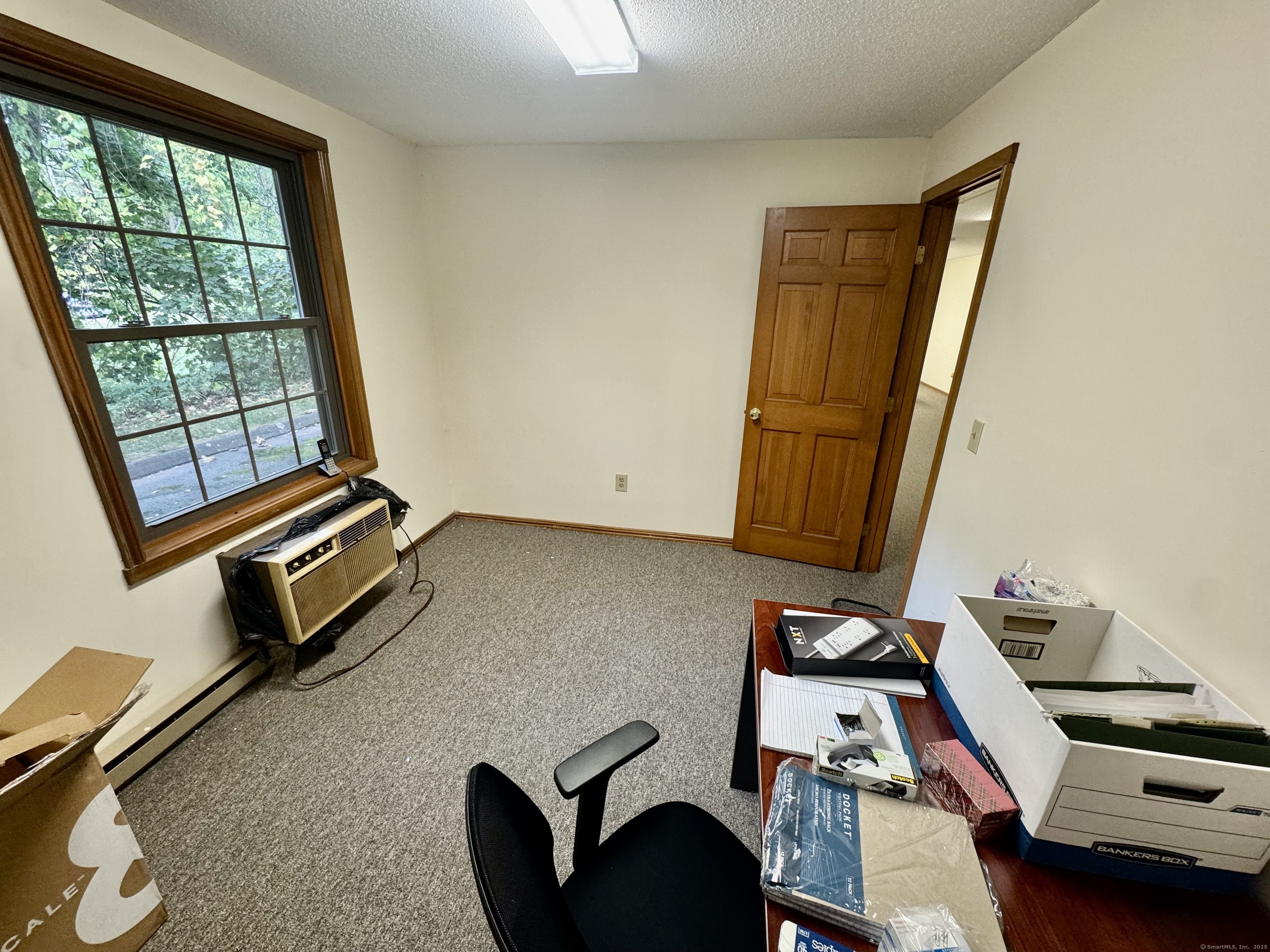 24 West Road Ellington CT 06029