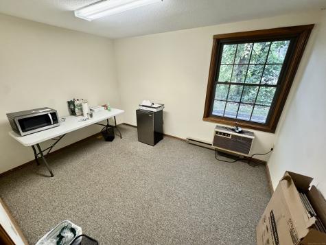 24 West Road Ellington CT 06029