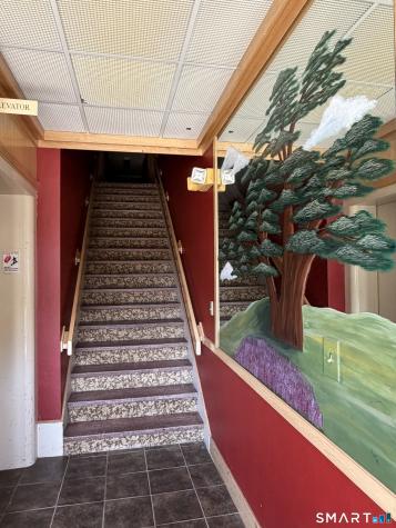 464 Ocean Avenue New London CT 06320