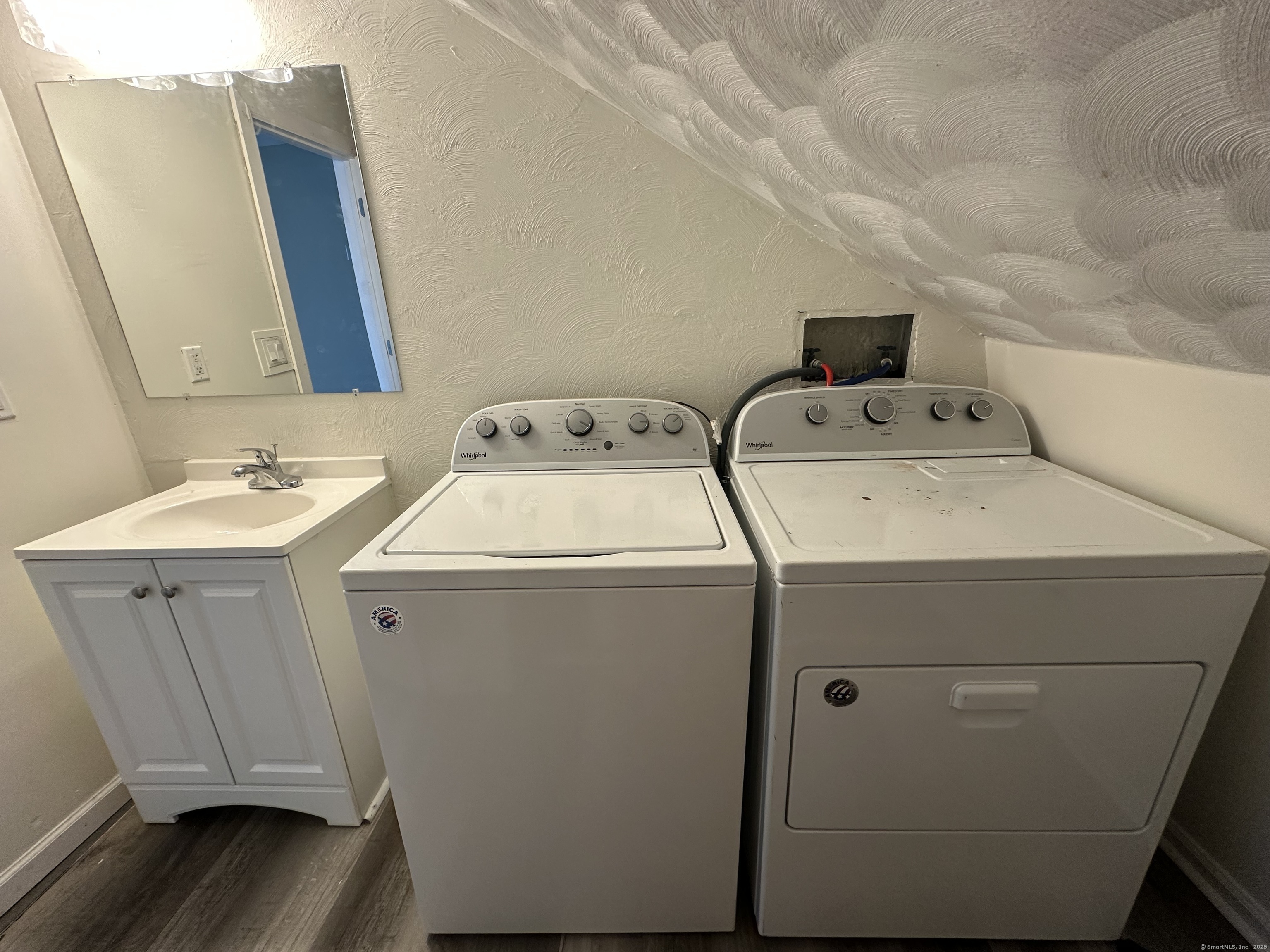 197 Central Avenue Norwich CT 06360