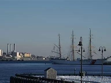 130 Bank Street New London CT 06320