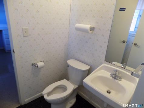 85 Beleden Gardens Drive Bristol CT 06010