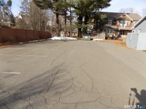 85 Beleden Gardens Drive Bristol CT 06010