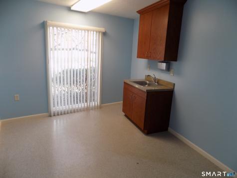 85 Beleden Gardens Drive Bristol CT 06010