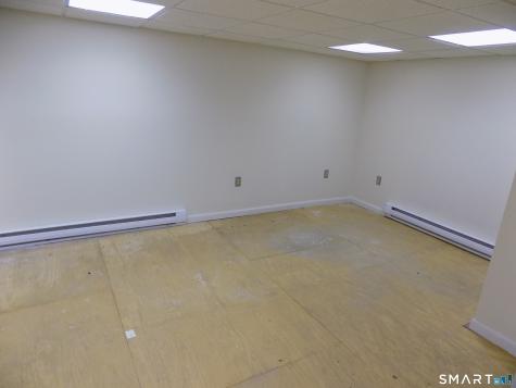 85 Beleden Gardens Drive Bristol CT 06010