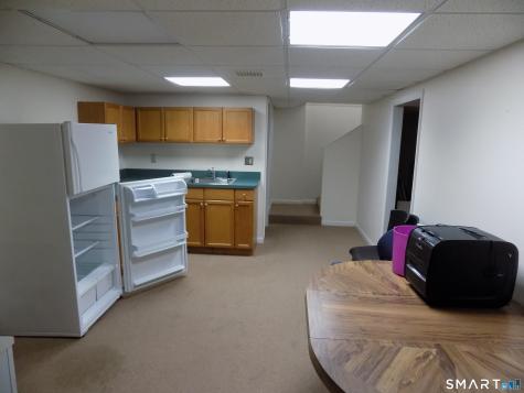 85 Beleden Gardens Drive Bristol CT 06010