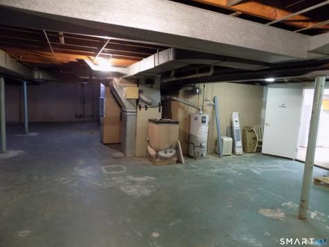 85 Beleden Gardens Drive Bristol CT 06010