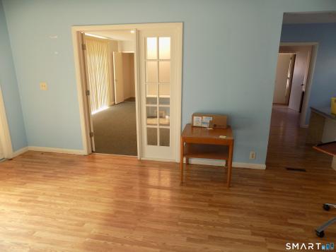 85 Beleden Gardens Drive Bristol CT 06010