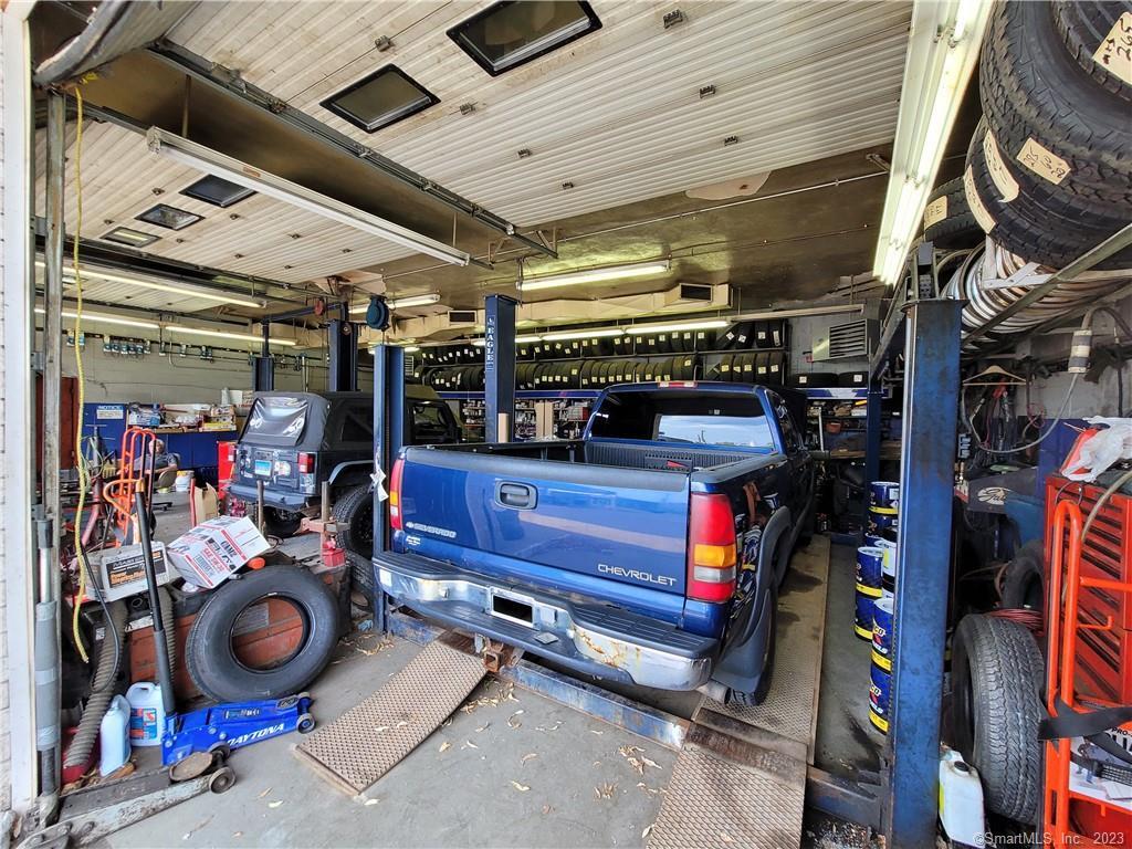 131 Darlin Street East Hartford CT 06108