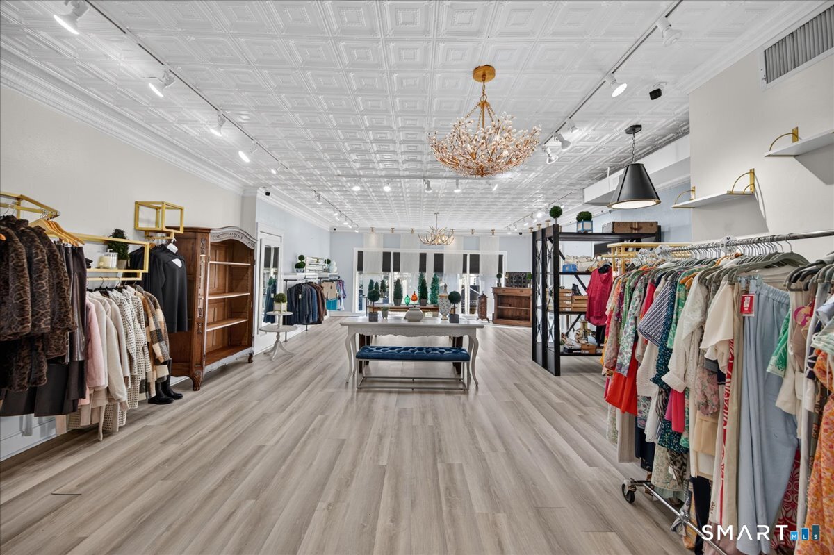 26 West Main Street Groton CT 06340