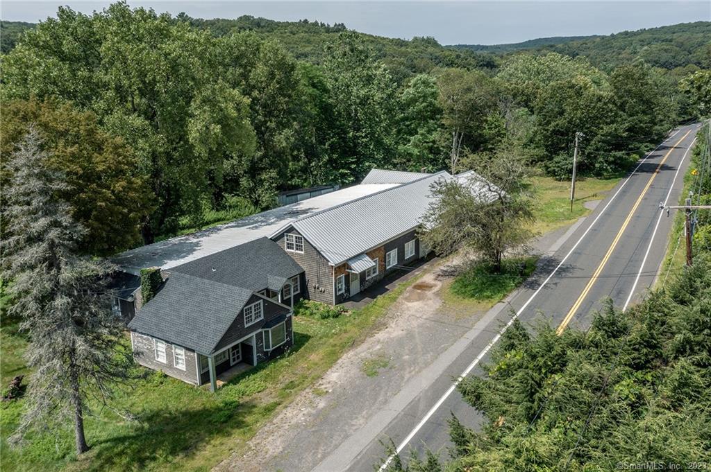 661 Washington Road Woodbury CT 06798