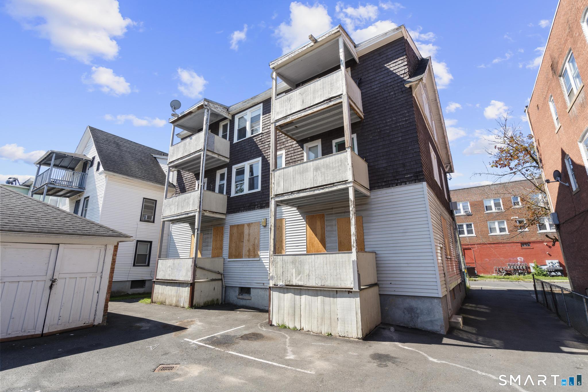 102 Rowe Avenue Hartford CT 06106