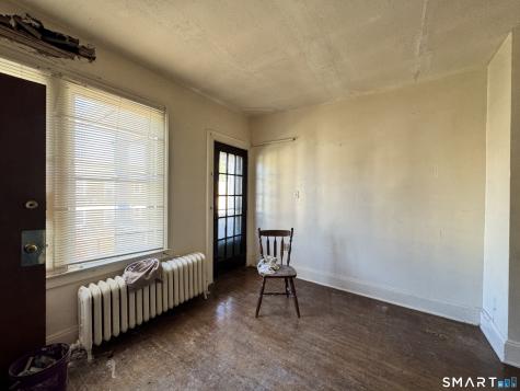 102 Rowe Avenue Hartford CT 06106